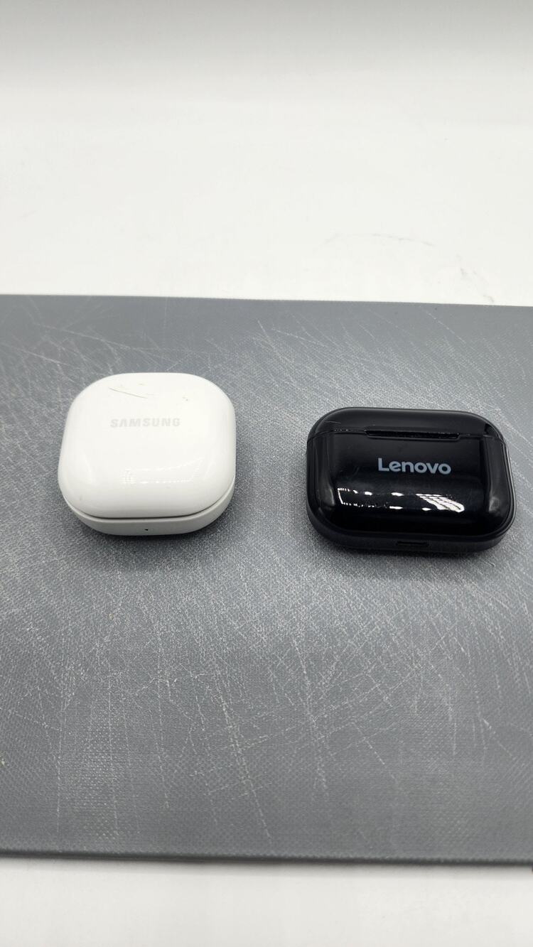 Samsung White & Lenovo Black Wireless Earbud Charging Cases Only Lot of 2